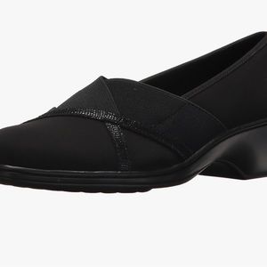 Aravon Women’s Kendra Slip On Shoes